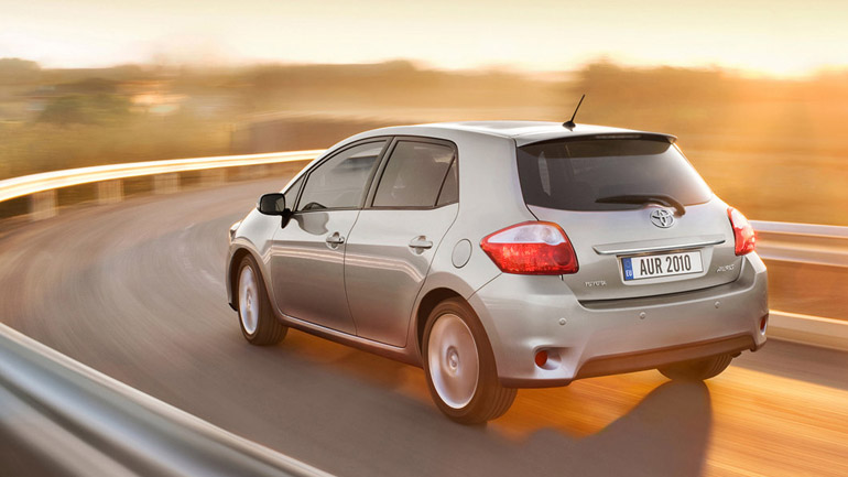 Η Toyota ανακαλεί 11.768 Auris και Corolla στην Ελλάδα